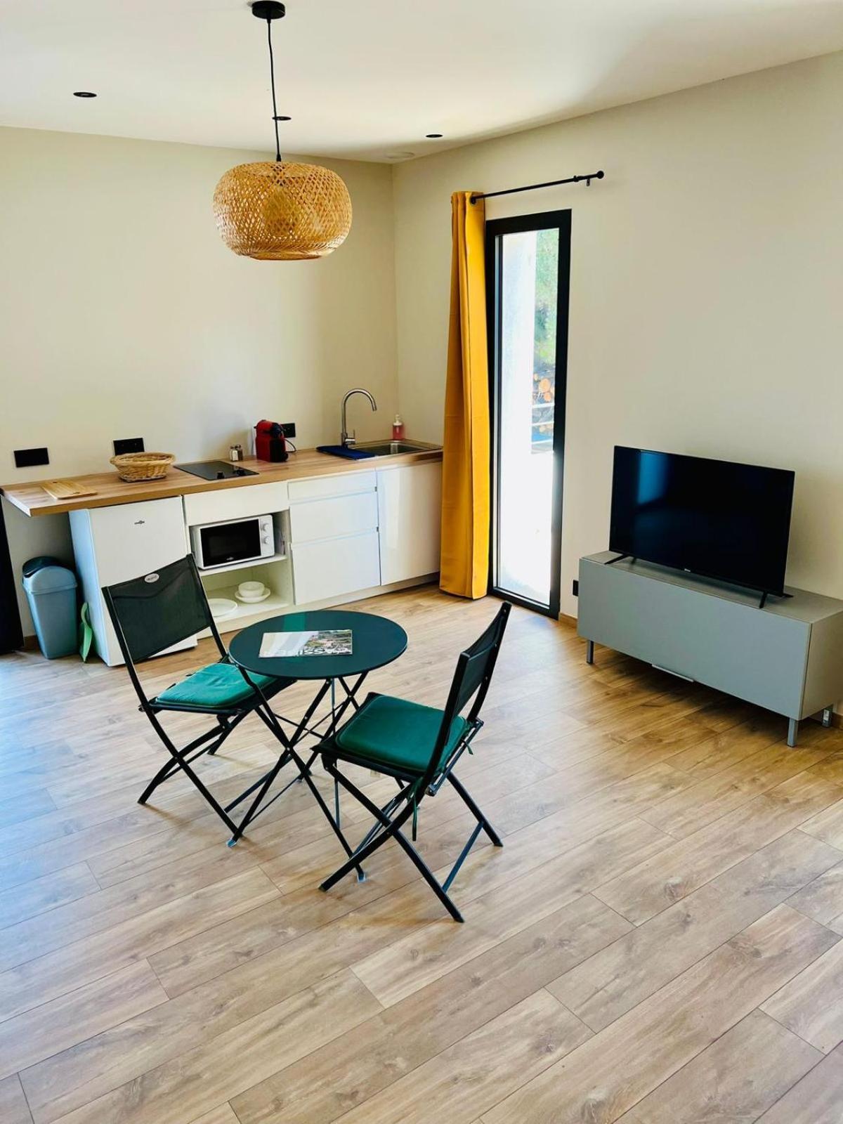 Zina Apartment Cassis Luaran gambar